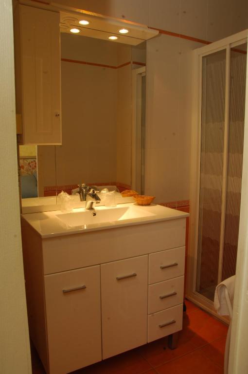 Auberge Du Teillon La Garde (Alpes-de-Haute-Provence) Quarto foto